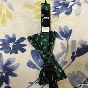 Moss Green Floral Men's Bow Tie by